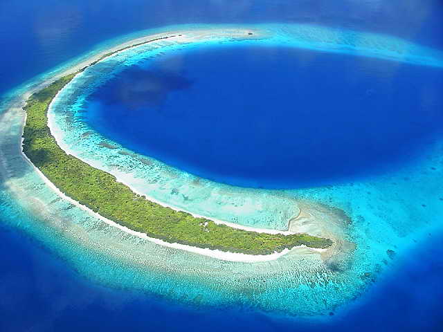 Атоллы-Мальдивы