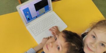 Компьютерный клуб: Ночная улица
