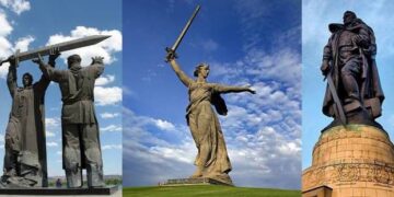 Интересно…. «Меч передан. Меч поднят. Меч опущен»
